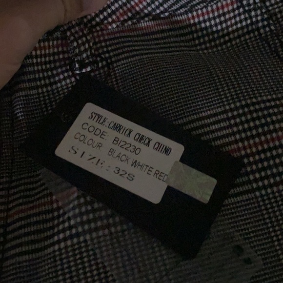 Bee inspired pants - Picture 3 of 3